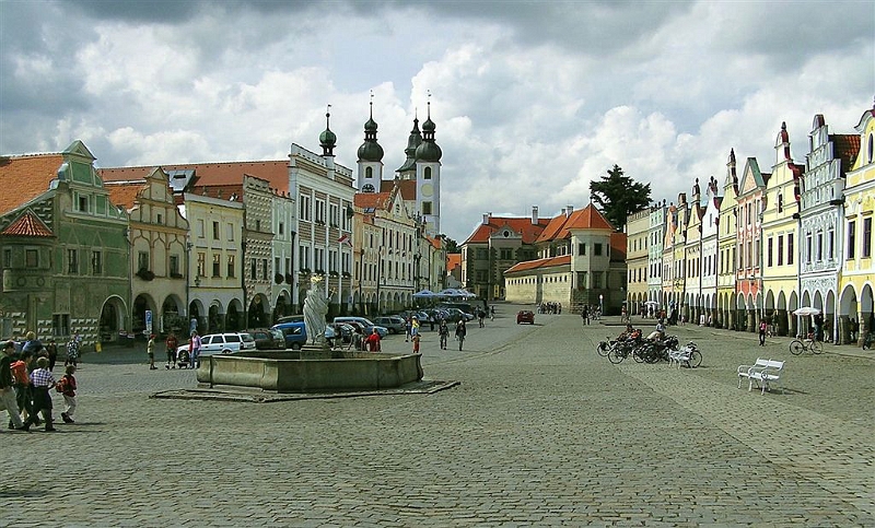 Telč, najkrajšie námestie v Česku.jpg